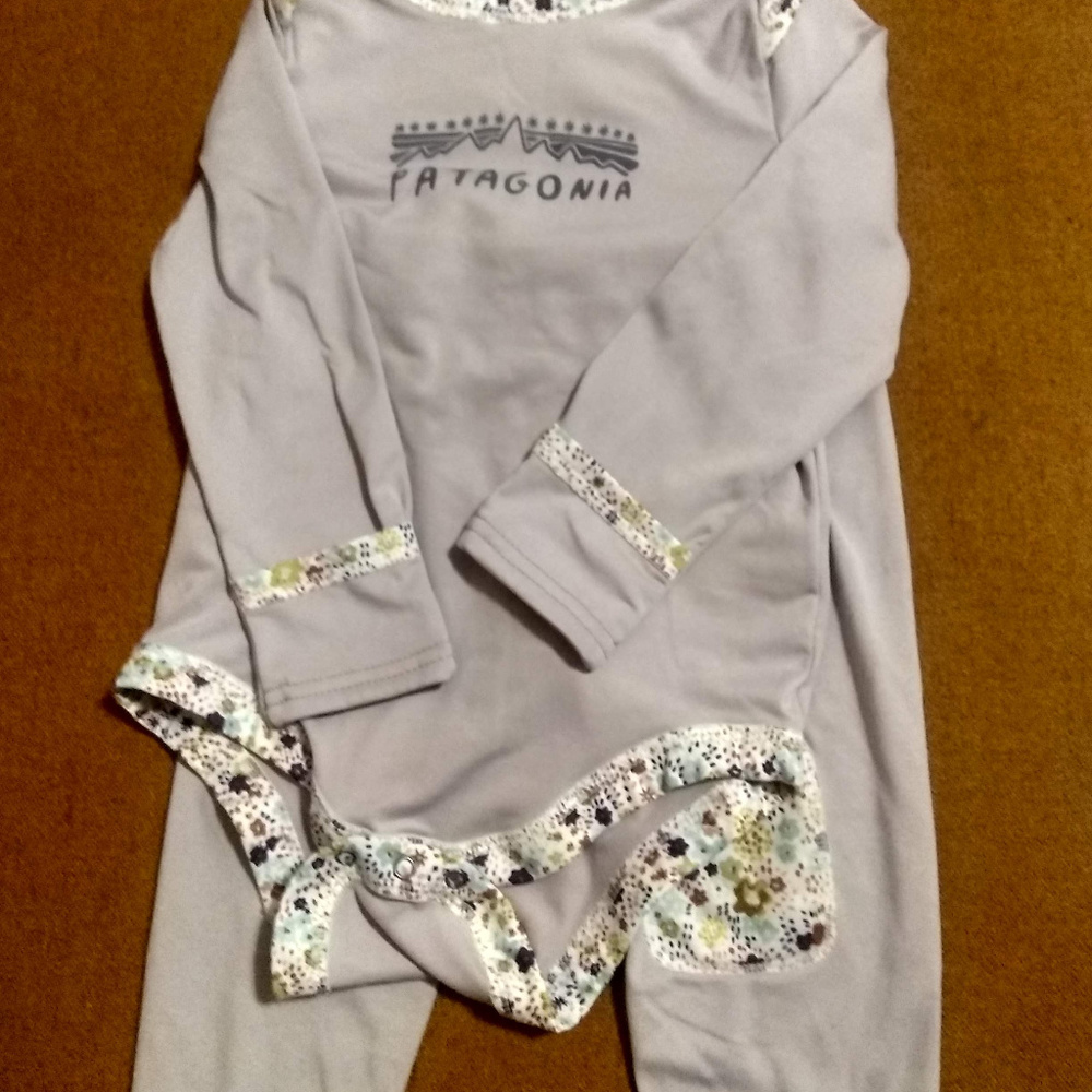 Patagonia Baby Baselayer Capilene Set